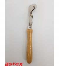 Kopierrädchen mit Nadeln